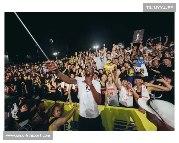 球迷热情高涨 各地掀起球星中国行追星热潮